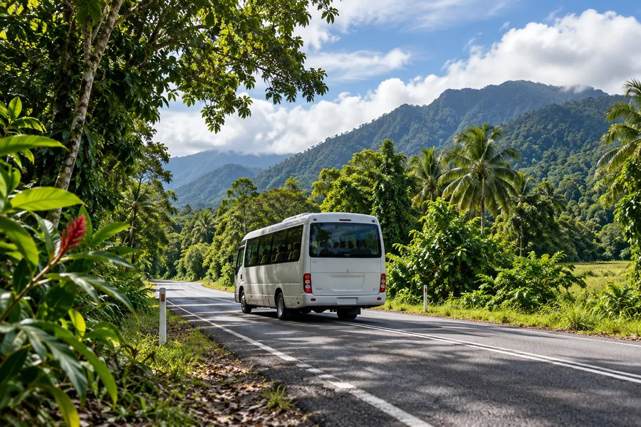 Road journey from Port Douglas toward the Daintree